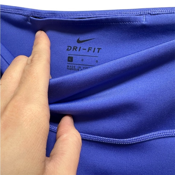 NWOT NIKE blue dri-fit Blue Leggings - Picture 4 of 4